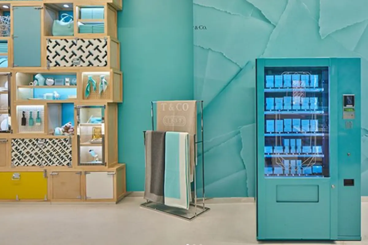 Bukan Perhiasan, Tiffany & Co. Jualan Parfum di Vending Machine