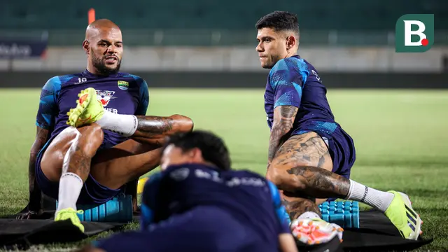 Official Training Persib Bandung