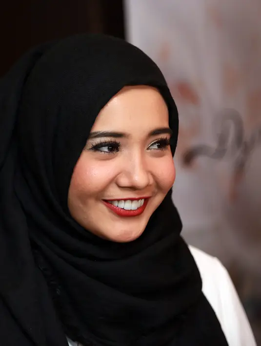 Meski mengalami kenaikan berat badan yang signifikan, Zaskia mengatakan jika sang suami sangat memaklumi kondisinya yang berjuang untuk mendapatkan keturunan ini. (Deki Prayoga/Bintang.com)