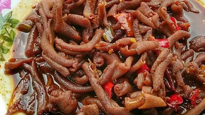 Tumis usus ayam pedas/copyright Steemit