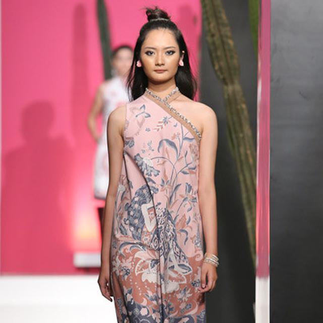 810 Koleksi Model Baju Batik Dea Valencia Terbaru