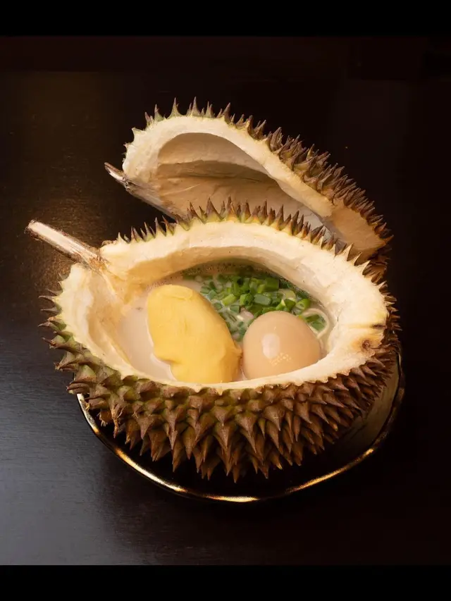 6 Potret Ramen dengan Topping Nyeleneh Ini Bikin Geleng Kepala, Enggak Terbayangkan