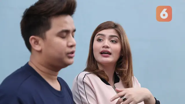 [Bintang] Billy Syahputra dan Hilda Vitria