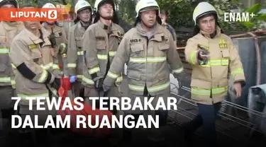 Musibah kebakaran di sebuah ruko Mampang Prapatan Jakarta Selatan menewaskan 7 orang. Hari Jumat (19/4) petugas damkar berhasil mengevaskuasi ketujuh jenazah yang terbakar di satu ruangan di lantai dua.