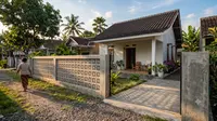 8 Desain Pagar Rumah Sederhana di Desa Tanpa Tembok Tinggi yang Estetik dan Murah