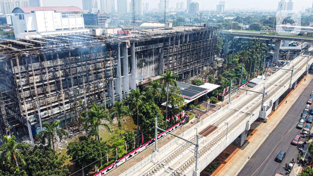 Melihat dari udara kondisi Gedung Kejagung RI usai Terbakar