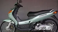 Antik, Yamaha Nouvo 2002 Ini Baru Berjalan 3 Km