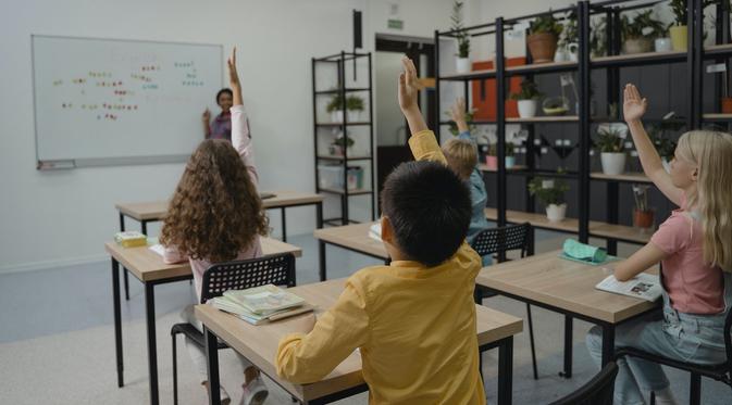 Peringati Hari Guru Nasional, Zenius untuk Guru Rayakan Perjalanan Setahun - Lifestyle Fimela.com