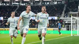 Pertandingan Liga Italia ini berjalan ketat sejak awal dan tidak menghasilkan gol di babak pertama. Lautaro Martinez menjadi pembeda lewat tembakan kaki kiri yang memastikan kemenangan Inter atas Atalanta. (Spada/LaPresse via AP)
