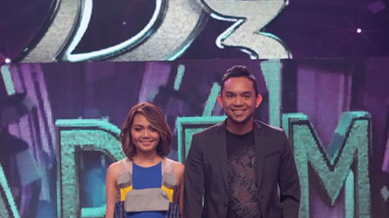 [Bintang.com] Rina Nose dan Fakhrul Razi