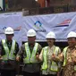 Menteri BUMN bersama Menteri PUPR dan Direktur Perumnas saat melakukan peletakan batu pertama TOD Depok.