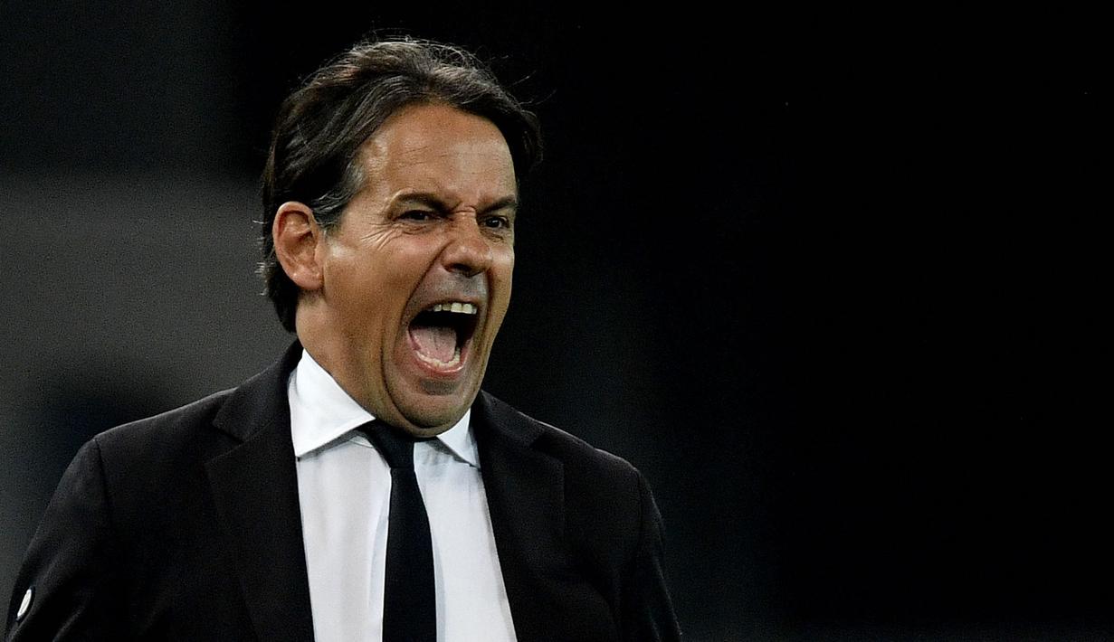 Pelatih Inter Milan, Simone Inzaghi saat laga Liga Italia 2023/2024 melawan Udinese di Friuli - Dacia Arena stadium, Udinese, Italia, Selasa (09/04/2024) WIB. (AFP/Filippo Monteforte)