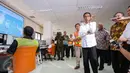 Begini nih, gaya Pak Jokowi pas sidak di Pelabuhan Tanjung Priok  (Liputan6.com)