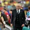 Pelatih Timnas Brasil, Carlo Ancelotti, berbicara dengan Vinicius Junior, saat pertandingan Grup C Piala Dunia 2026 antara Brasil dan Maroko di New York/New Jersey Stadium, East Rutherford, pada 13 Juni 2026. (MAURO PIMENTEL / AFP)
