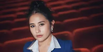 Prilly Latuconsina kembali tuai pujian atas penampilan terbarunya yang menawan dan elegan [@prillylatuconsina96]