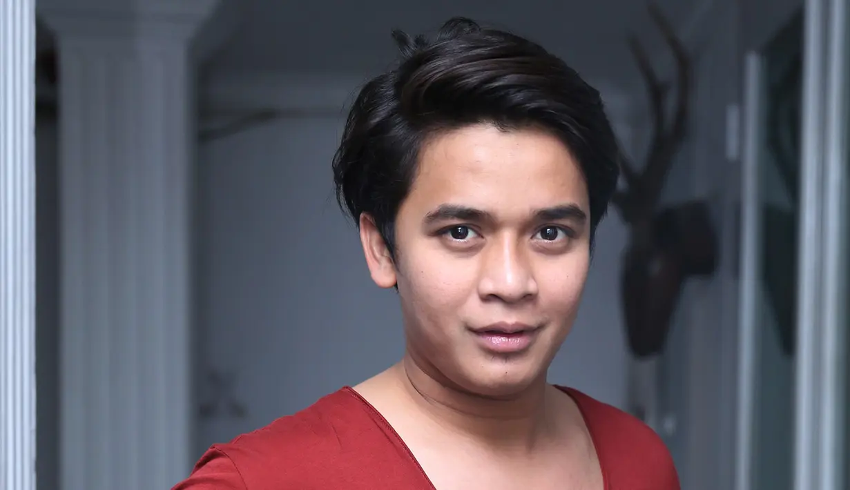 Billy Syahputra saat ditemui di lokasi syuting film 'Warisan Olga'. (Galih W. Satria/Bintang.com)