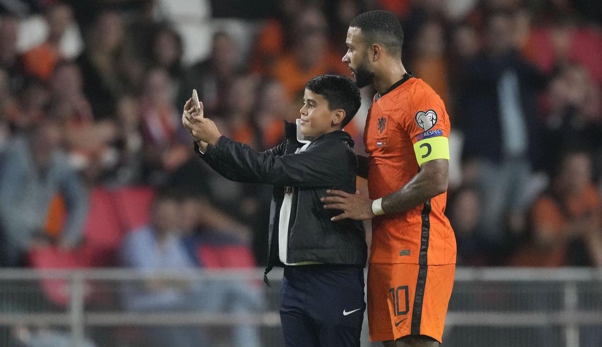 Timnas Belanda berpesta kala menjamu Montenegro pada laga kelima Grup G kualifikasi Piala Dunia 2022 zona Eropa. (Foto: AP/Peter Dejong)