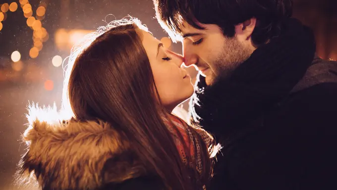 Nih, Jasa Pengiriman Ciuman Buat Kamu yang Kangen Mantan Pacar!