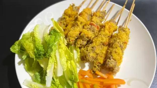 Resep sate daging kelapa. (dok. Cookpad @angelinehosen)