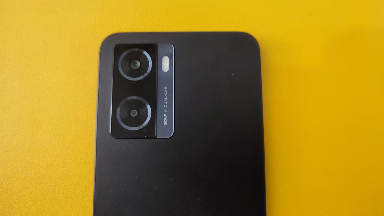 Oppo A77s (Liputan6.com/Giovani Dio Prasasti)