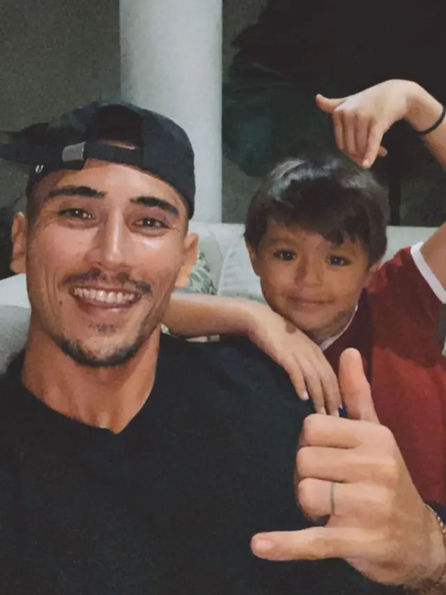 Potret Kebersamaan El Barack dan Vincent Verhaag. (Sumber: Instagram/v.andrianto dan Instagram/alexanderbarackel)
