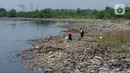 Sampah-sampah yang timbul di hutan mangrove Muara Angke berasal dari dua titik, sampah dari laut dan Kali Angke. (merdeka.com/Imam Buhori)