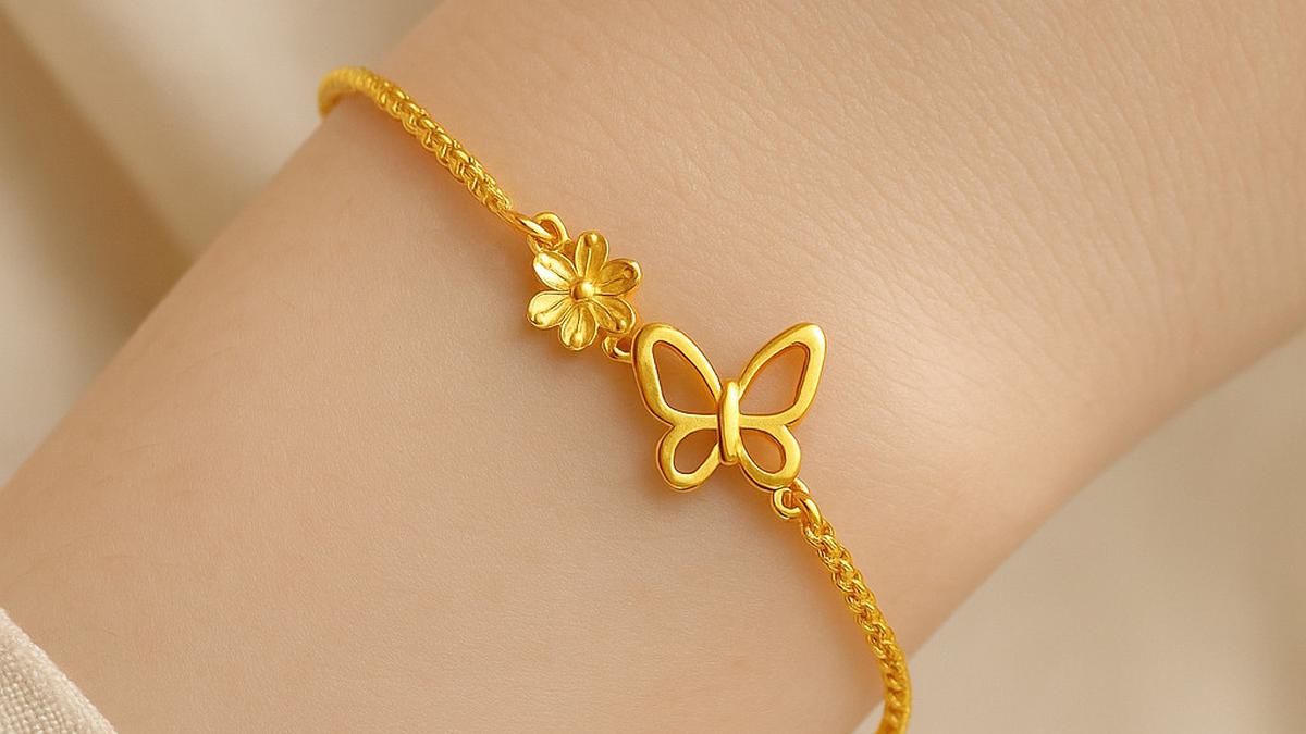 10 Model Gelang Emas Elegan 2 Gram Motif Bunga dan Kupu-kupu Tren di 2025, Cocok untuk Sehari-hari