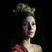 Banyak yang membuat Kirana tertarik bermain dalam kolosal. Selain kental dengan unsur kedaerahan, drama kolosal itu juga banyak efek editing. Ia memerankan tokoh antagonis sebagai Ratu Astunalarang. (Nurwahyunan/Bintang.com)