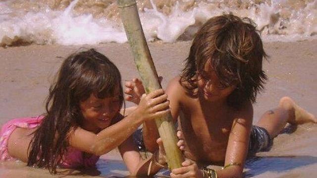 6 Potret Masa Kecil Bryan dan Megan Domani, Bak Anak Kembar