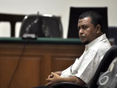 Ramadhani Ismy mengikuti sidang tuntutan di Pengadilan Tipikor, Jakarta, Senin (1/12/2014). (Liputan6.com/Miftahul Hayat)