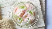 Resep salad jelly yogurt yang segar disajikan saat Lebaran Idul Fitri. (dok. Cookpad @danisa_kitchen)