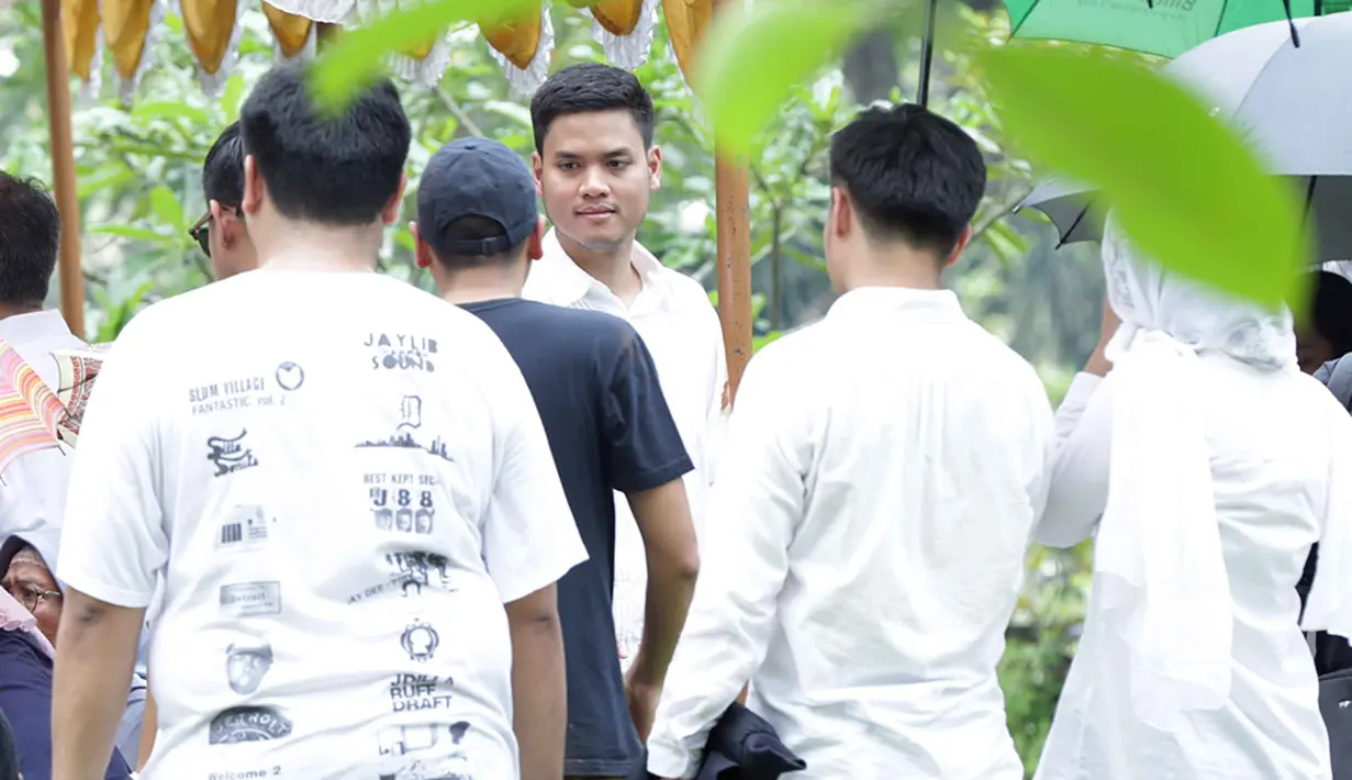 "Iya dugaan sementara bunuh diri. Tapi kami masih melakukan penyelidikan lebih lanjut tentang itu," ujar Kompol Purwata, Humas Polres Jakarta Selatan kepada Bintang.com, Rabu (9/11/2016). (Deki Prayoga/Bintang.com)