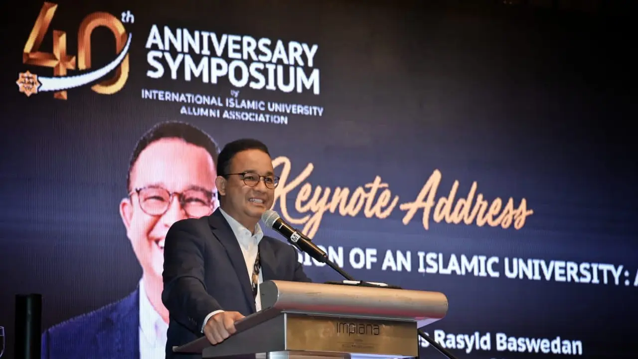 Bakal calon presiden (bacapres) dari Koalisi Perubahan, Anies Baswedan, menjadi pembicara di 40th Anniversary Simposium by International Islamic University Alumni Association di Kuala Lumpur, Malaysia, Rabu, 11 Oktober 2023.