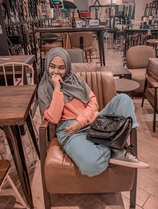 Menjawab Penasaran, Ria Ricis Akhirnya Perlihatkan Isi ...