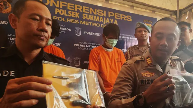 Kapolsek Sukmajaya, AKP Rizky  dan Kasi Humas Polres Metro Depok, AKP Made Budi.
