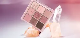 Riasan mata makin stunning dengan deretan koleksi makeup dari Holika Holika.