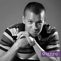 Samuel Rizal, pemain film Eiffel I'm in Love 2. (Fotografer: Nurwahyunan, Stylist: Indah Wulansari, Digital Imaging: Muhammad Iqbal Nurfajri/Bintang.com)