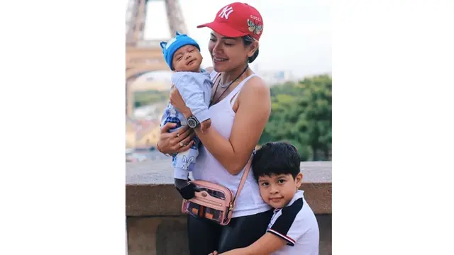 Kembali Jadi Single Parent, Ini 7 Momen Kebersamaan Nikita Mirzani dan Anak-anaknya