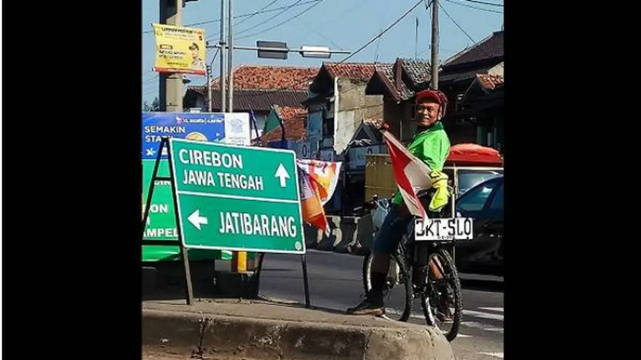 Pensiunan 63 Tahun Mudik Jakarta-Sukoharjo Naik Sepeda Onthel