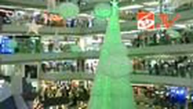 Pohon Natal dari Bekas Botol Air Mineral