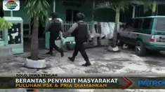 Penggerebekan sempat diwarnai aksi kejar-kejaran lantaran para PSK berusaha meloloskan diri.