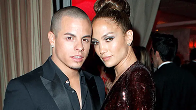 JLo-Casper Smart