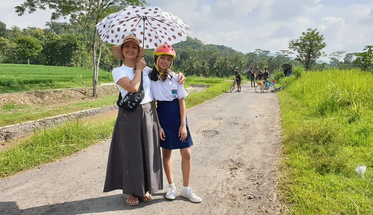 (Instagram/riafinola)