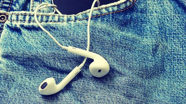 Earphone