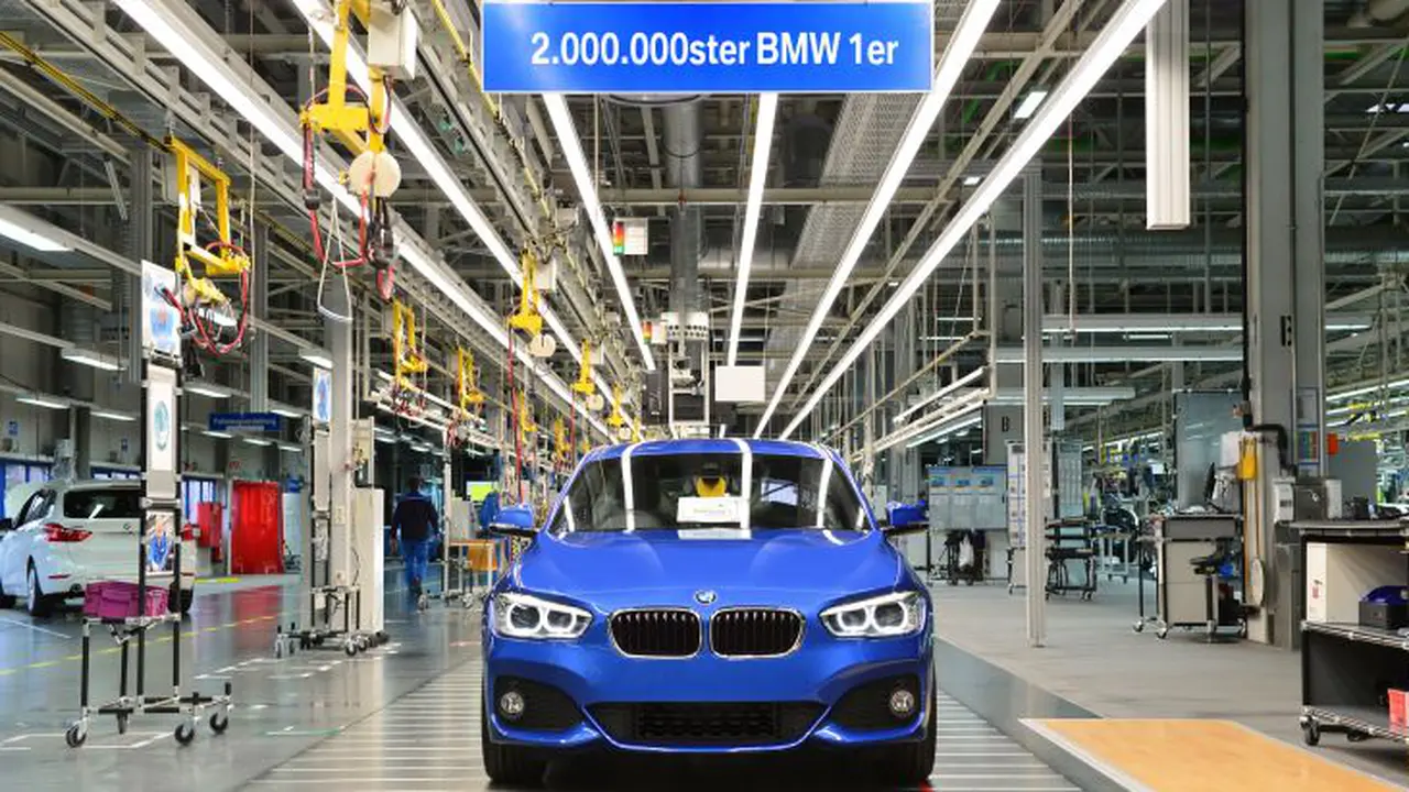 BMW Seri 1 Telah Diproduksi 2 Juta Unit Dalam 10 Tahun
