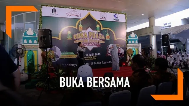 Pengurus dan penghuni Kalibata City menggelar acara buka puasa bersama sekaligus memberi santunan pada ratusan anak yatim. Kegiatan dilakukan untuk menunjukkan kepedulian sekaligus menampilkan citra positif.