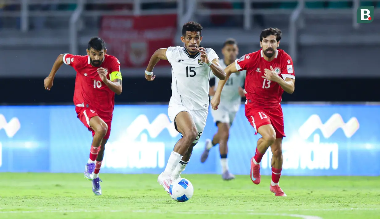 <p>Pemain Timnas Indonesia, Ricky Kambuaya, saat melawan Timnas Lebanon dalam laga FIFA Matchday 2025 di Stadion Gelora Bung Tomo, Surabaya, Senin (8/9/2025). (Bola.com/Abdul Aziz)</p>