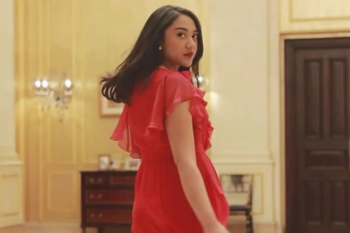 Putri Tanjung