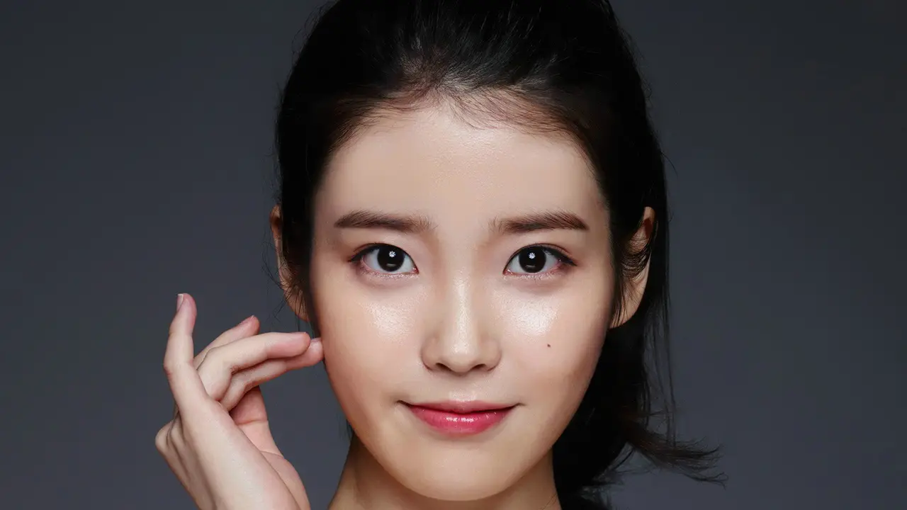 IU