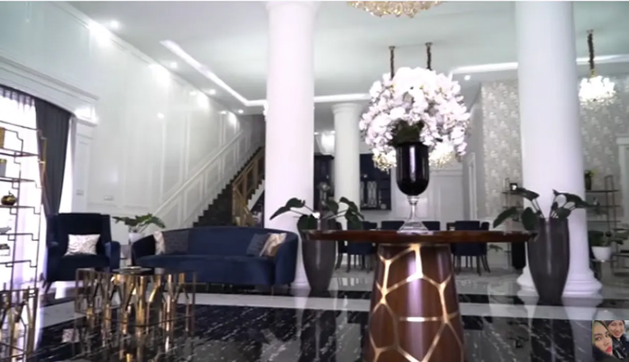 Rumah Kartika Putri dan Habib Usman (Youtube/Kartika Putri Official)